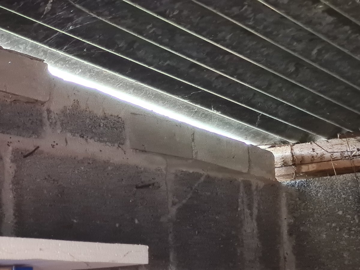 Shed - Inside - 07.jpg