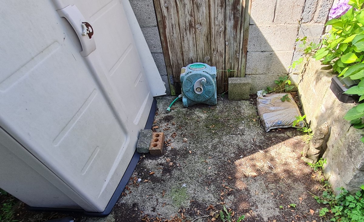 Shed - Outside - Front floor.jpg